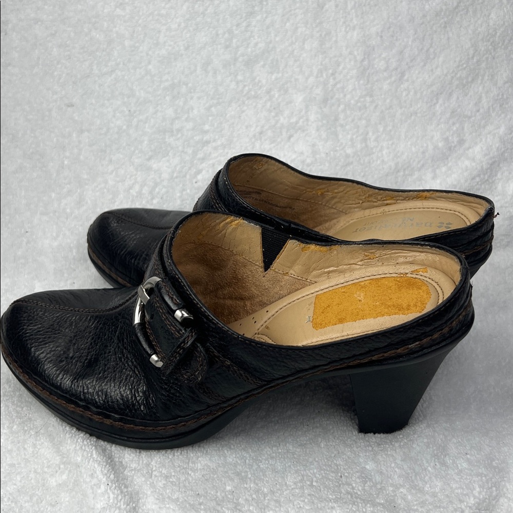 Naturalizer Black Leather Slip-On Mules with Silver Buckle - Picture 9 of 10